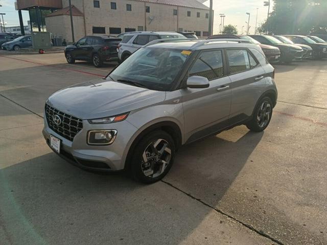 2025 Hyundai Venue SEL FWD
