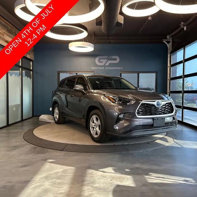 2022 Toyota Highlander Hybrid LE