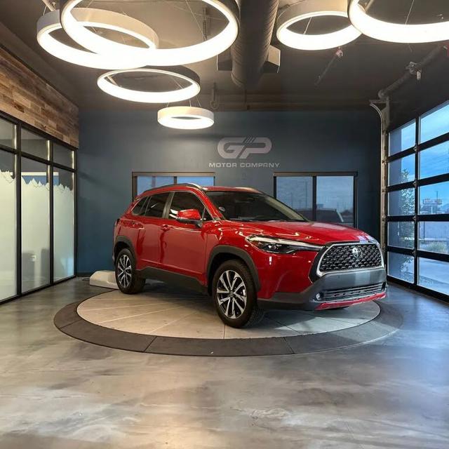 2024 Toyota Corolla Cross XLE