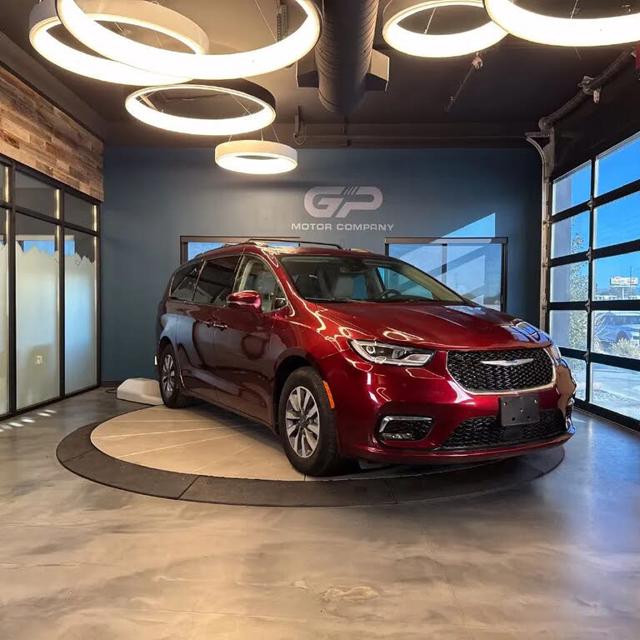 2021 Chrysler Pacifica Hybrid Touring L