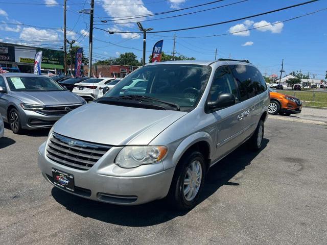 2006 Chrysler Town and Country Touring