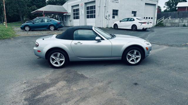 2006 Mazda MX-5 Miata Touring