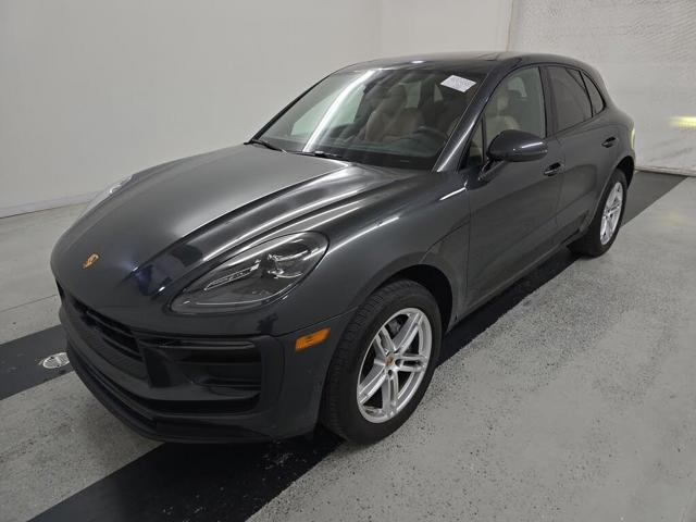 2023 Porsche Macan AWD