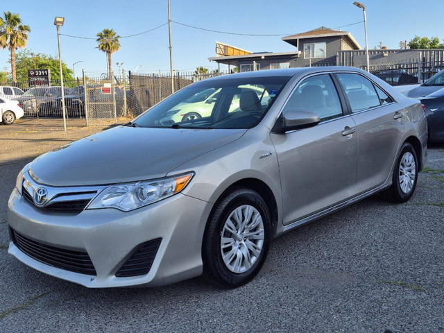 2013 Toyota Camry Hybrid LE FWD