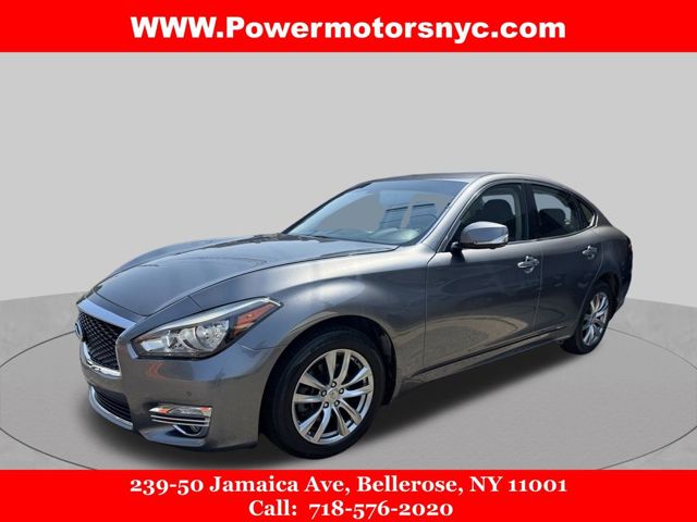 2017 Infiniti Q70 3.7