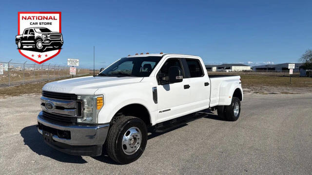 2017 Ford Super Duty F-350 DRW XL