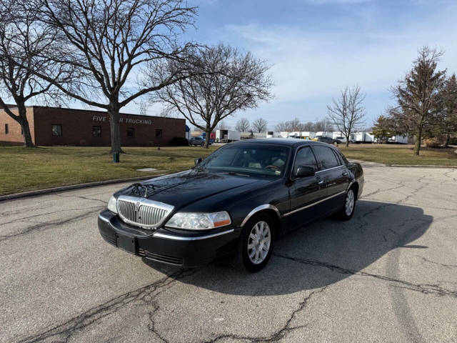 2011 Lincoln Town Car Signature Limited