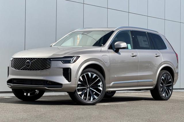 2026 Volvo XC90 Plug-In Hybrid B6 Plus Bright Theme AWD