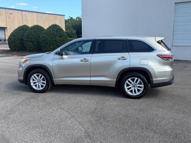 2016 Toyota Highlander LE