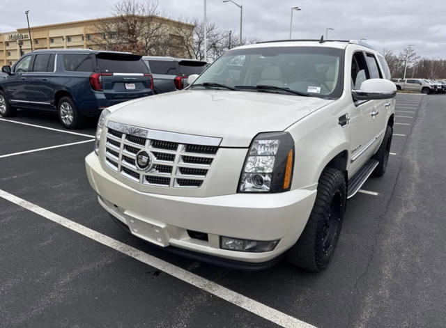 2007 Cadillac Escalade Base