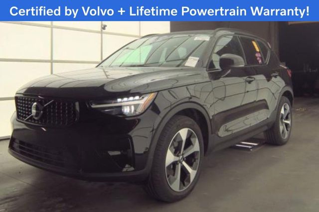 2026 Volvo XC40 B5 Plus AWD