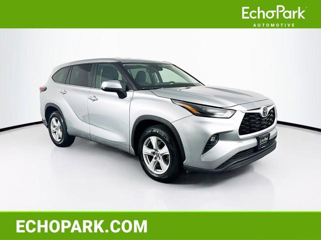 2025 Toyota Highlander LE FWD