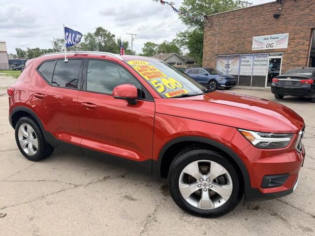 2021 Volvo XC40 T4 Momentum FWD