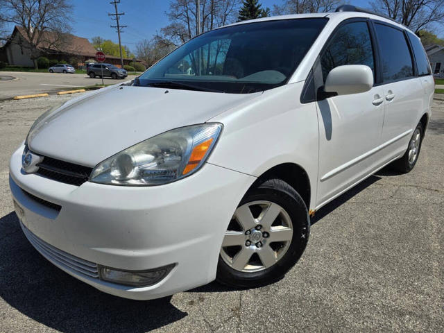 2004 Toyota Sienna 4 Dr XLE Passenger Van