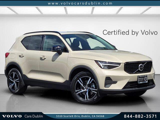 2026 Volvo XC40 B5 Core AWD