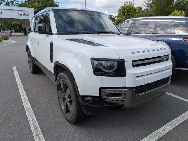 2024 Land Rover Defender 110 P400 X-Dynamic SE AWD