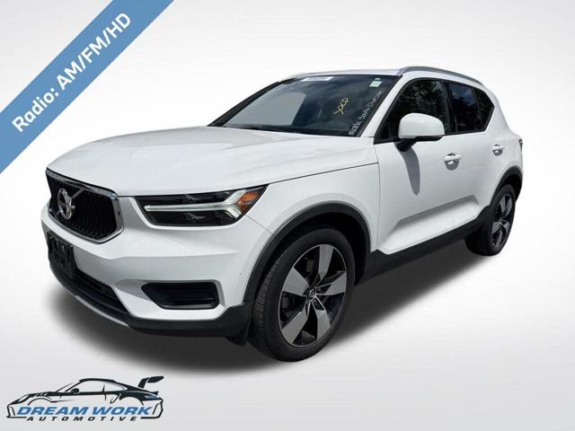 2019 Volvo XC40 T5 Momentum AWD
