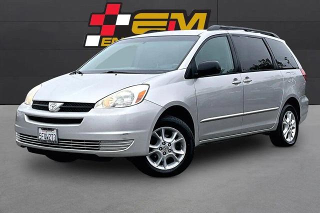 2004 Toyota Sienna LE 7 Passenger