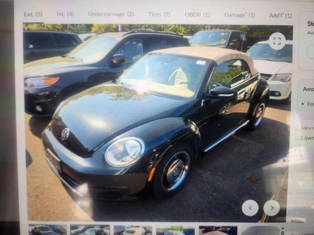 2013 Volkswagen Beetle 2.5L Convertible