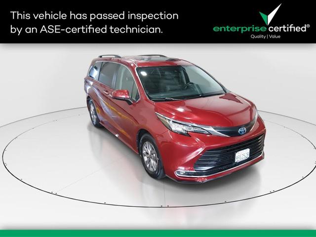 2023 Toyota Sienna XLE 7-Passenger FWD