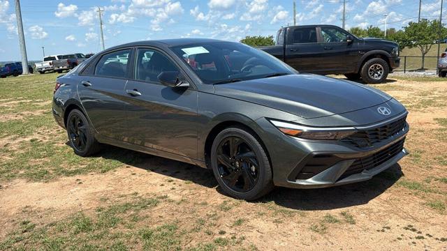 2026 Hyundai Elantra SEL Sport FWD