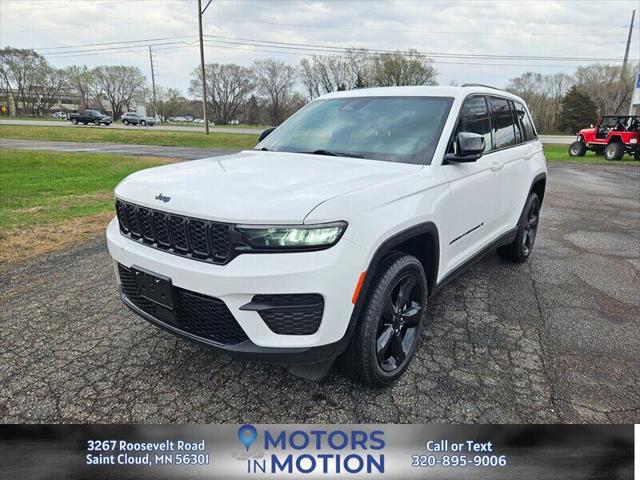 2023 Jeep Grand Cherokee Altitude 4WD