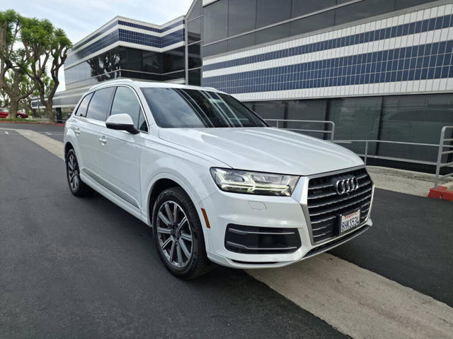 2019 Audi Q7 55 TFSI quattro Premium Plus
