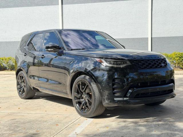 2022 Land Rover Discovery P300 S R-Dynamic
