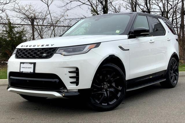 2025 Land Rover Discovery P300 Dynamic SE AWD