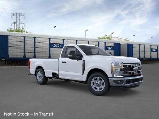 2026 Ford Super Duty F-350 SRW XLT RWD