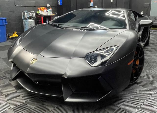 2013 Lamborghini Aventador LP 700-4