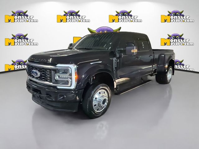 2025 Ford Super Duty F-450 DRW Platinum