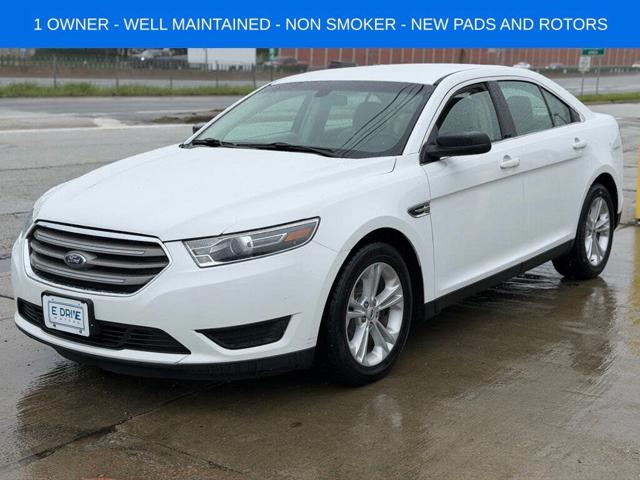 2017 Ford Taurus SE