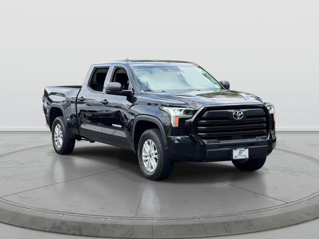2022 Toyota Tundra 4WD SR5