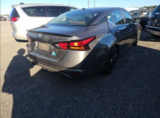 2022 Nissan Altima 2.5 SR FWD