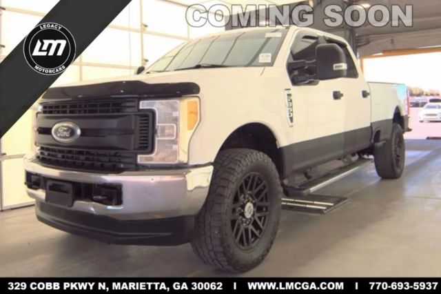 2017 Ford Super Duty F-350 SRW XL
