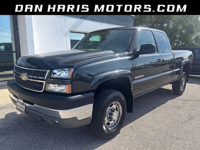 2005 Chevrolet Silverado 2500HD LS