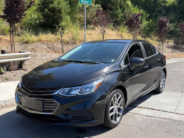 2018 Chevrolet Cruze LS Sedan FWD