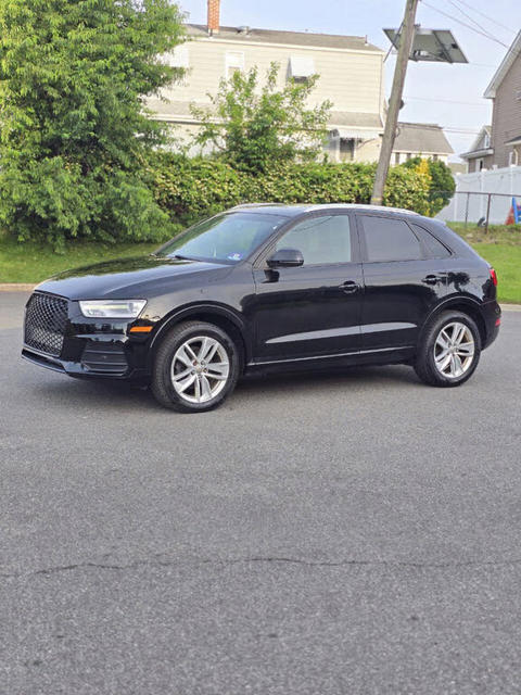 2017 Audi Q3 2.0T quattro Premium