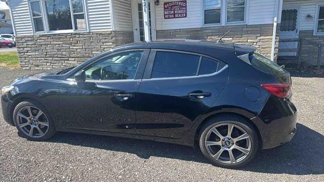 2017 Mazda Mazda3 5-Door Touring Hatchback