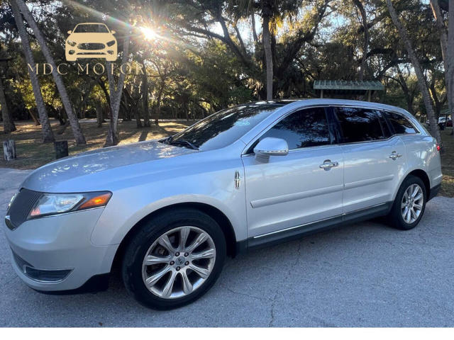 2015 Lincoln MKT Base