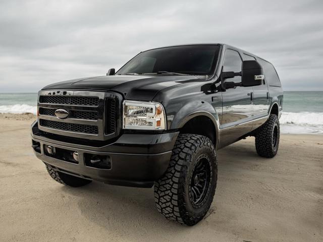 2005 Ford Excursion Limited