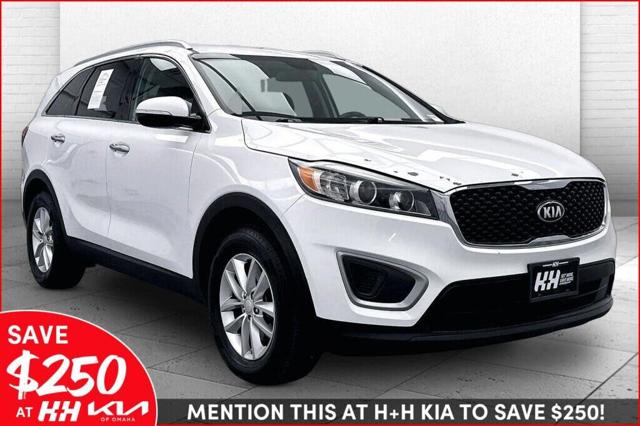 2017 Kia Sorento LX