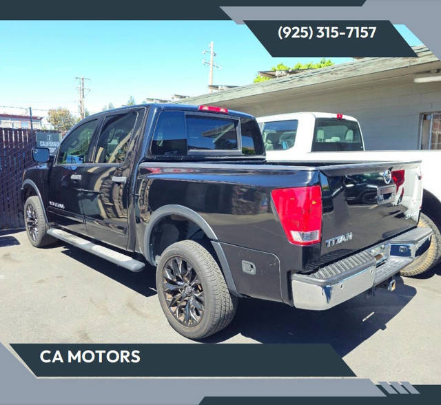 2015 Nissan Titan SV