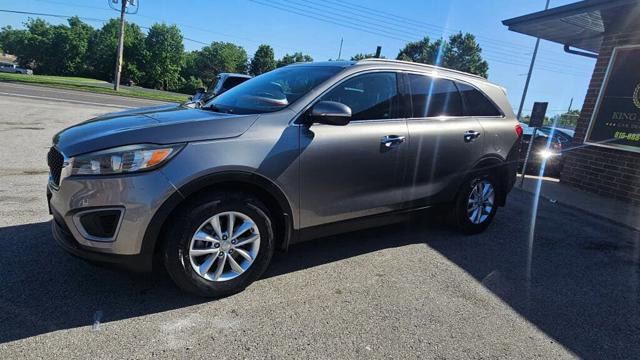 2016 Kia Sorento LX