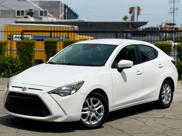 2017 Toyota Yaris iA Base