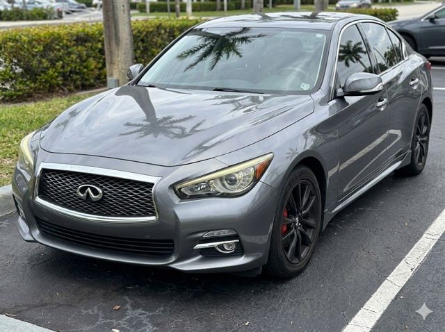 2015 INFINITI Q50 3.7 RWD