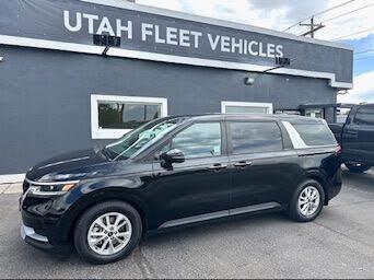 2022 Kia Carnival LX FWD