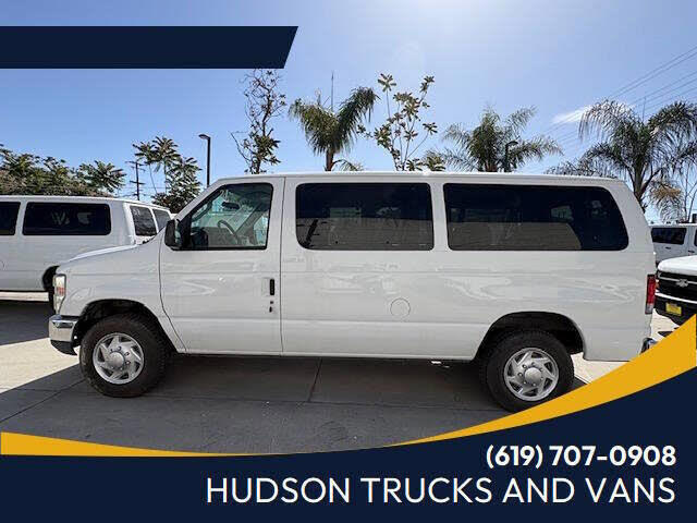2012 Ford E-Series E-350 XLT Super Duty Passenger