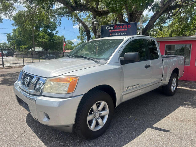 2013 Nissan Titan SV